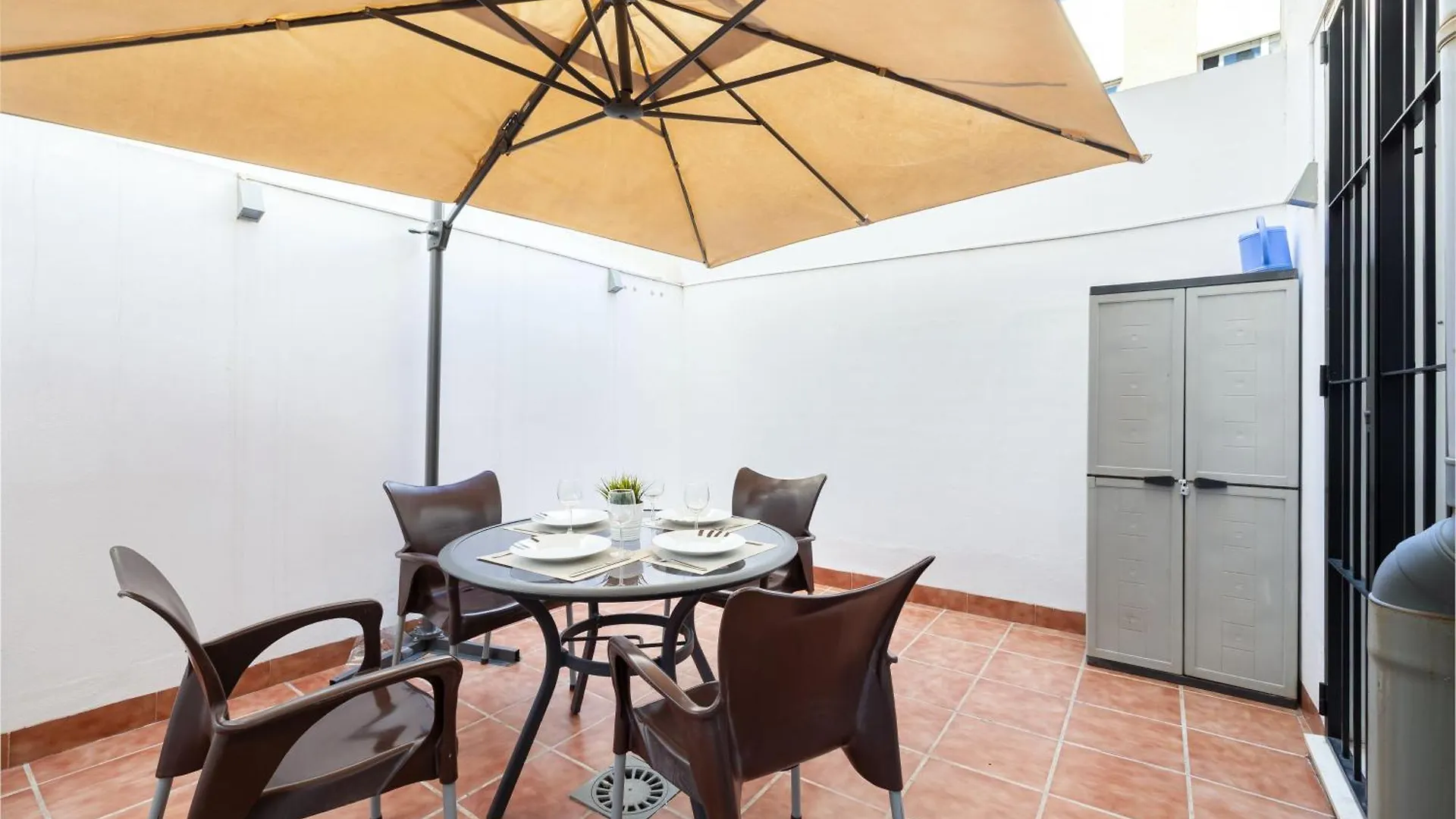 Cosy Flat Terrace 2 Bed 2 Bath Downtown Apartment Malaga
